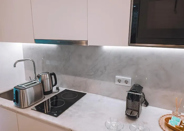 Modern Loft In The Heart Of Historic Center Апартаменты Порту